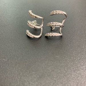Silver Claw Earrings or Gold Claws Studs Earrings. Claw Earrings for Women
